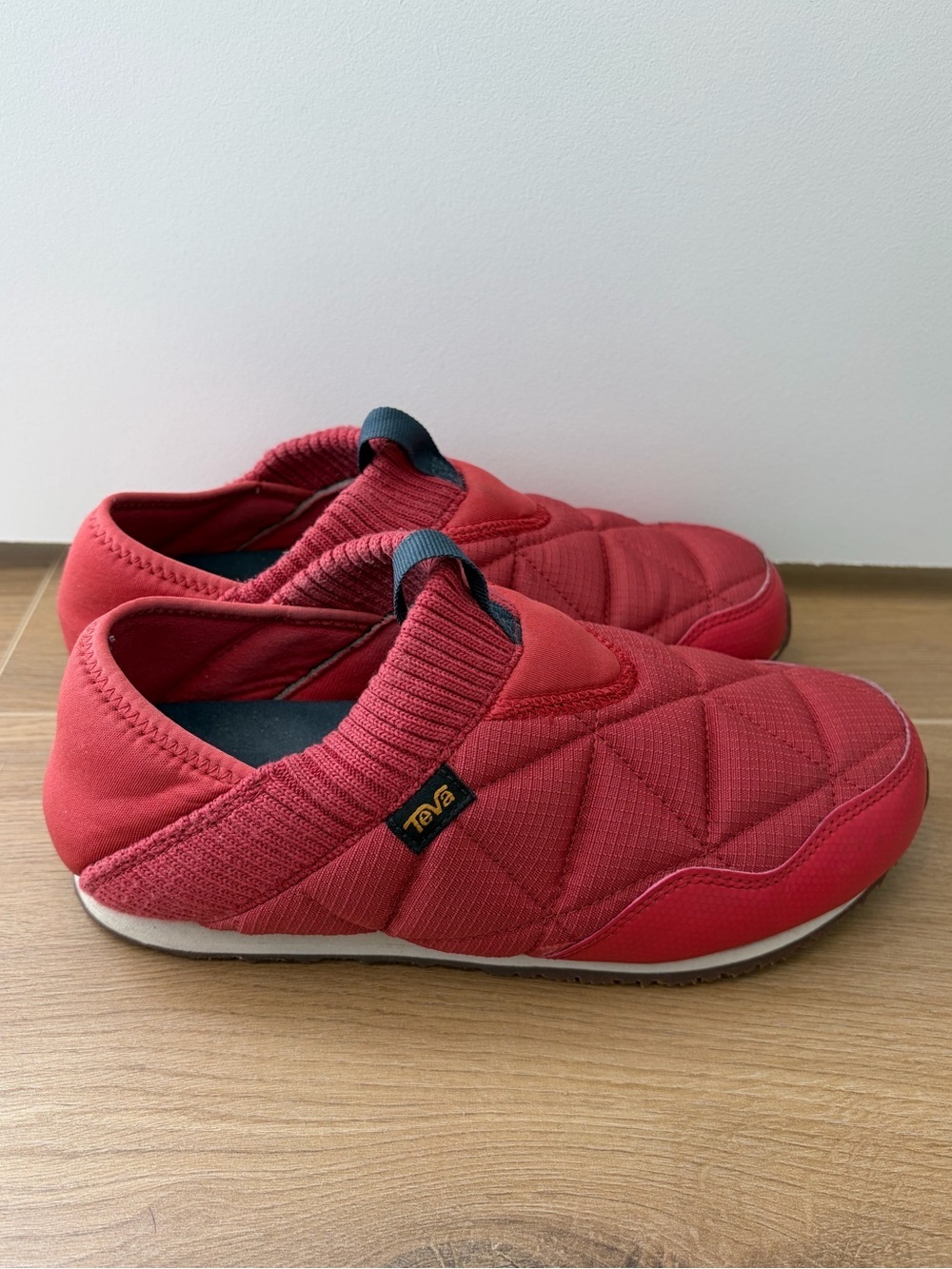 TEVA- ReEmber Moc, red, size 8 - Picture 2 of 6
